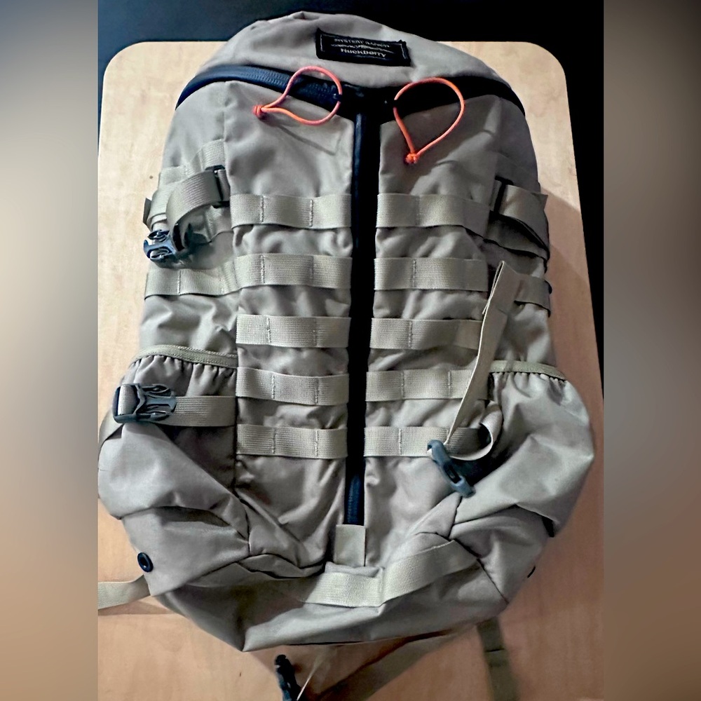 Mystery Ranch x Huckberry 2-Day Assault - 27L. Pristine, used only once.